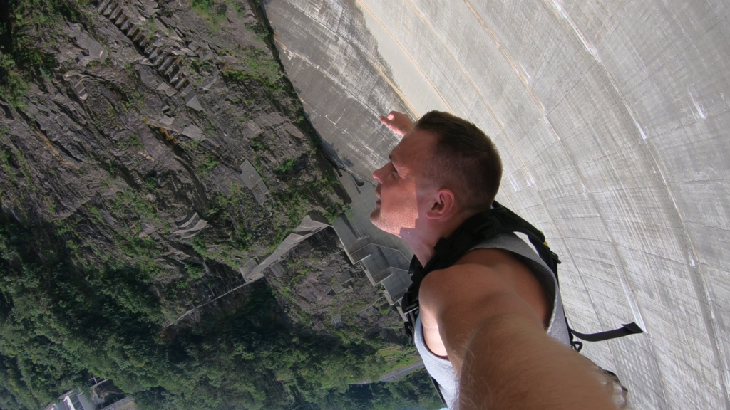 Bungee w Szwajcarii, Verzasca Dam