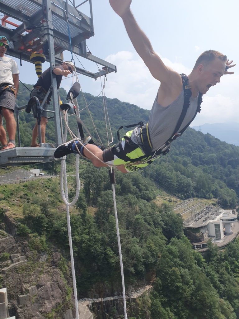 Bungee w Szwajcarii, Verzasca Dam