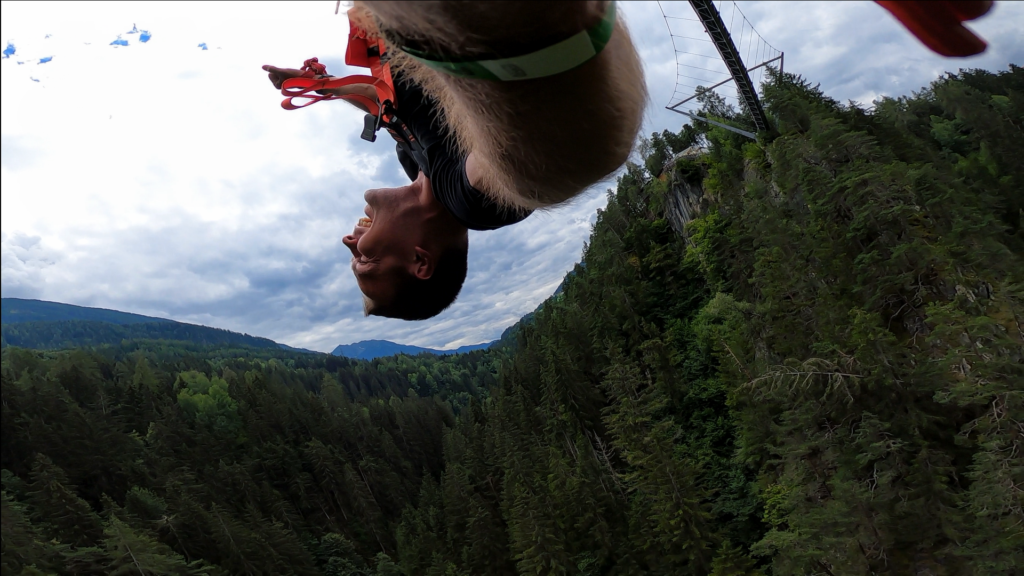 Skok na bungee do tyłu