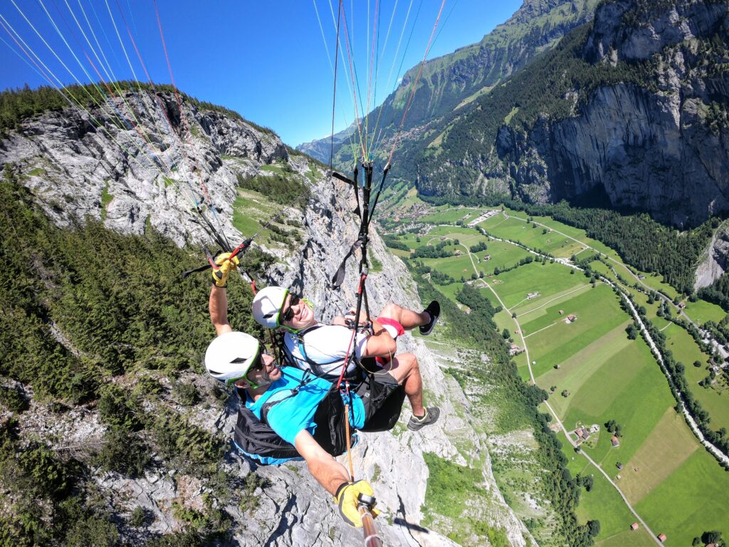 Paralotniarstwo w Bajkowej Scenerii - Lauterbrunnen, Szwajcaria