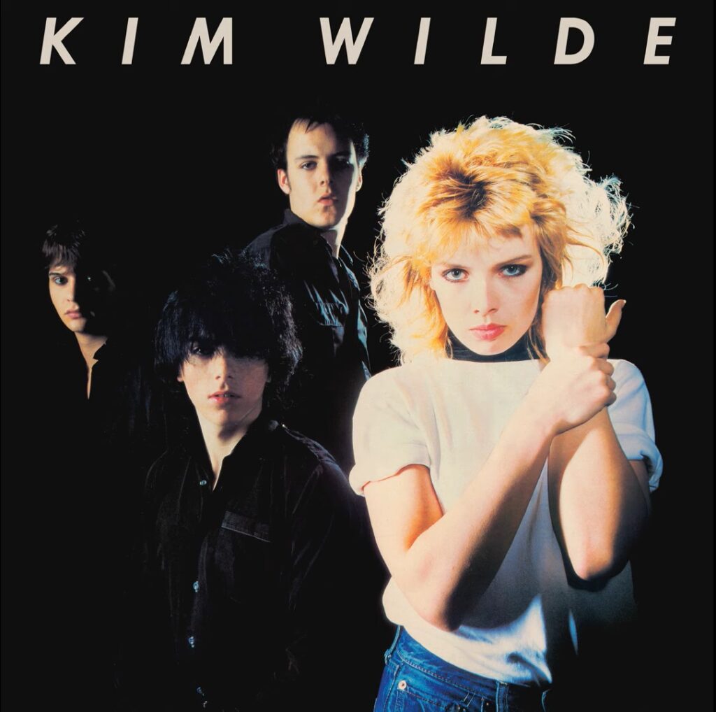 Kim Wilde na okładce albumu