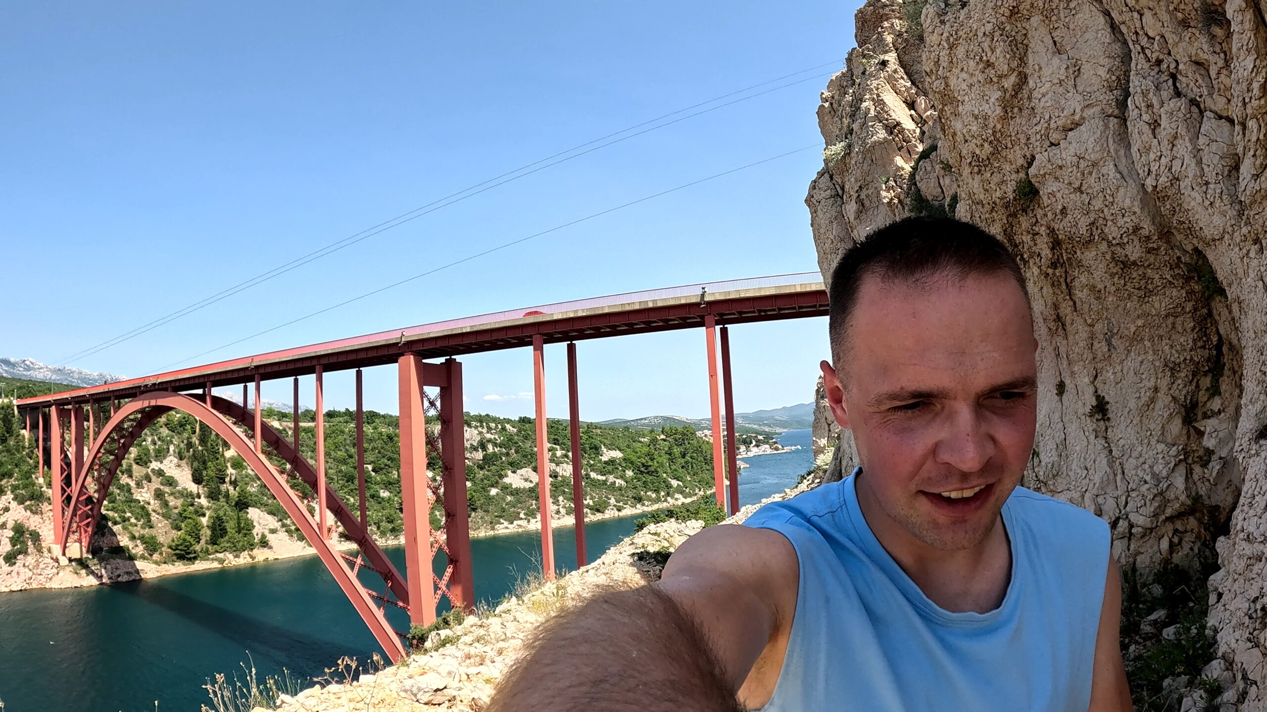 Skoki Bungee Maslenica na Maslenički most w Chorwacji, w okolicach miasta Zadar, Michał Fic.